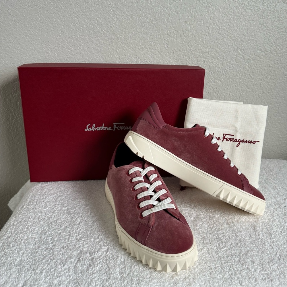 $685 NEW Salvatore Ferragamo Womens Cube Sneakers Pink Red Velvet Luxe size 6 - Picture 3 of 8